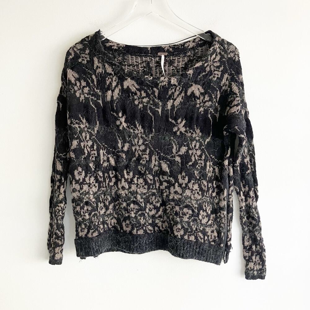 Free People XS Floral Fields Oversized Sweater Zip Zipper Pattern Gray Brown